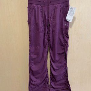 FABULOUS NWT Lululemon Dance Studio Pant II --Perfect Condition!  Size 6
